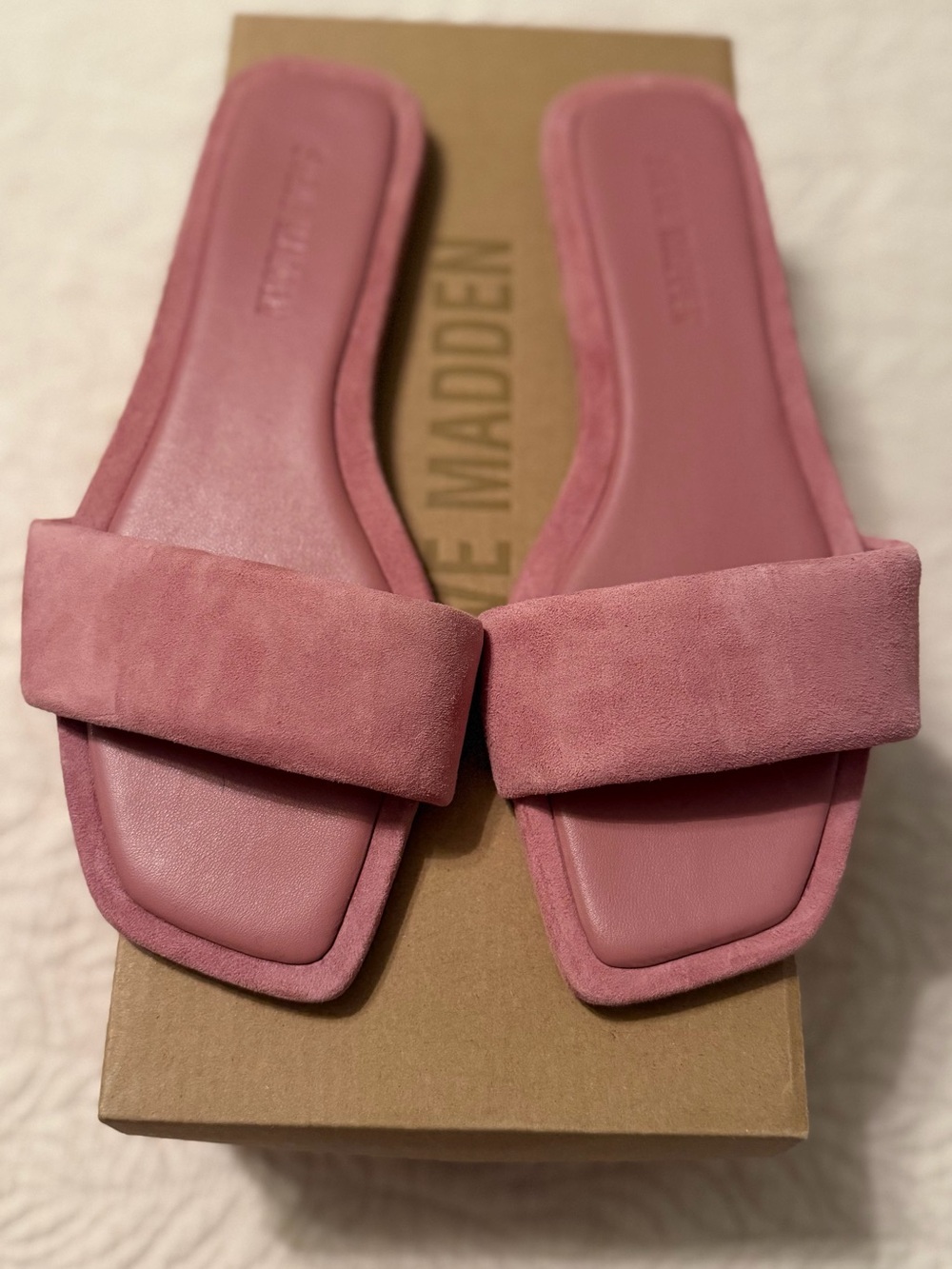 Steve Madden Pink Suede “Lumina” Sandals 6.5